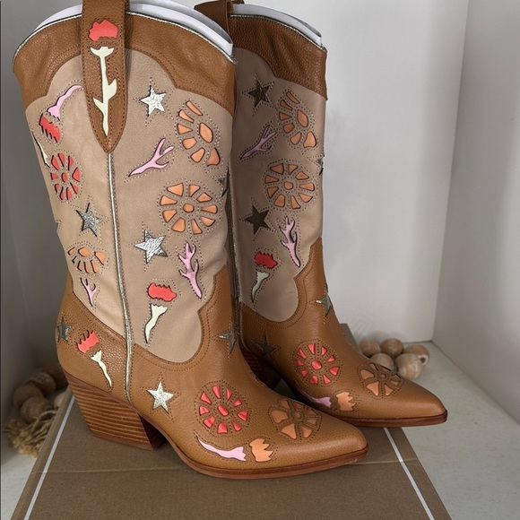 Dolce Vita Women's Lassie Western Boot Sz 8.5 Tan/ Multi - Picture 10 of 12